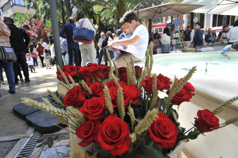 La Glorieta acoge la celebración del Día del Libro