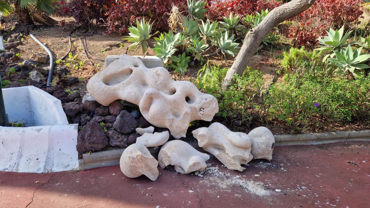 Acto vandálico en Telde: destrozan una escultura de Plácido Fleitas.