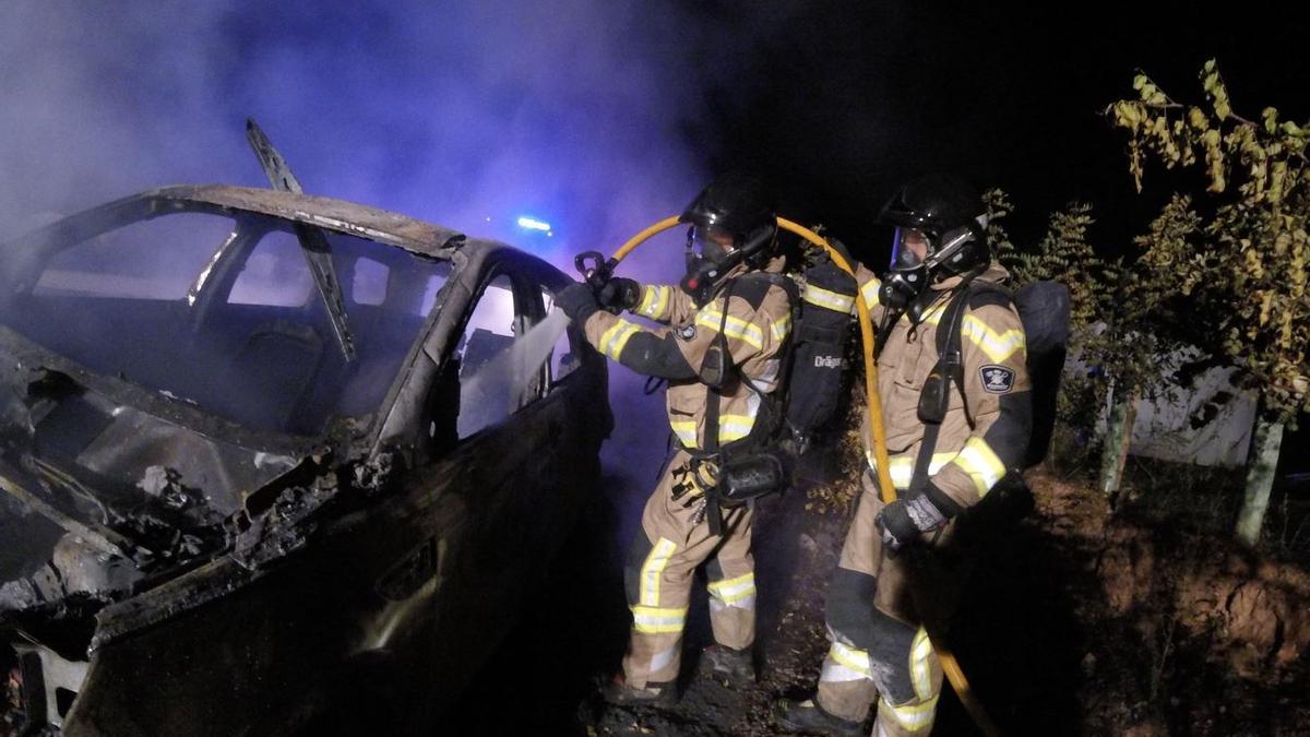 El Vehículo Quedó Completamente Destruido