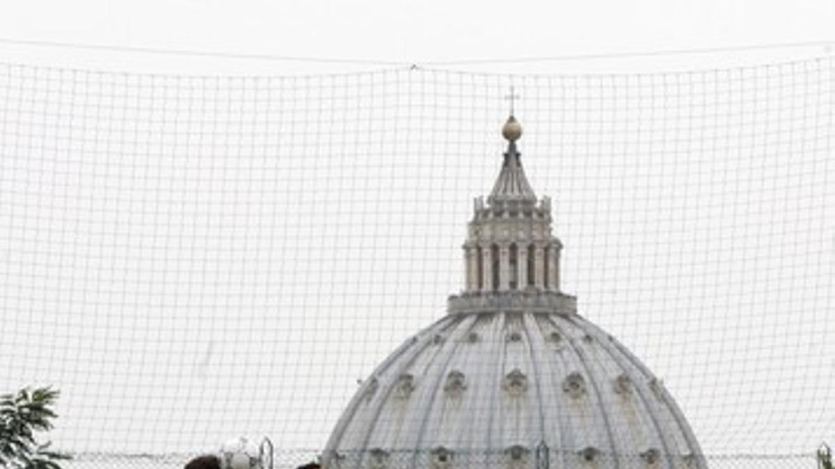 Final de la Copa Clerical del 2007, en la que se enfrentaron el Redemptoris Mater (de azul y amarillo) y la Universidad Pontificia Lateranense, en Roma.