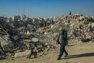 Creix el pànic a Turquia i Síria: sis morts i més de 760 els ferits per un nou terratrèmol