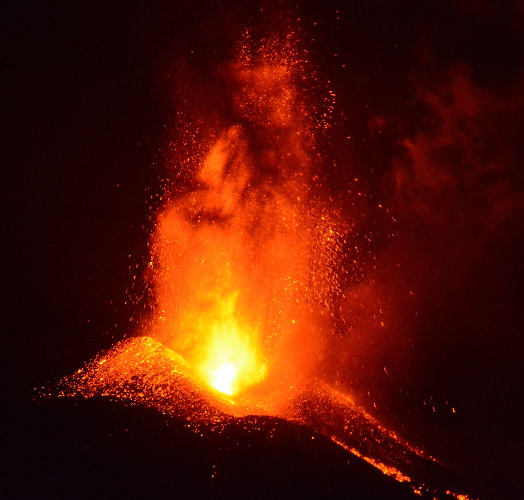 L'erupció del volcà fotografiada per un manresà