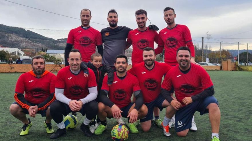 Equipo del Burguer Piscis de la Liga Keniata de Moaña. |  // FDV