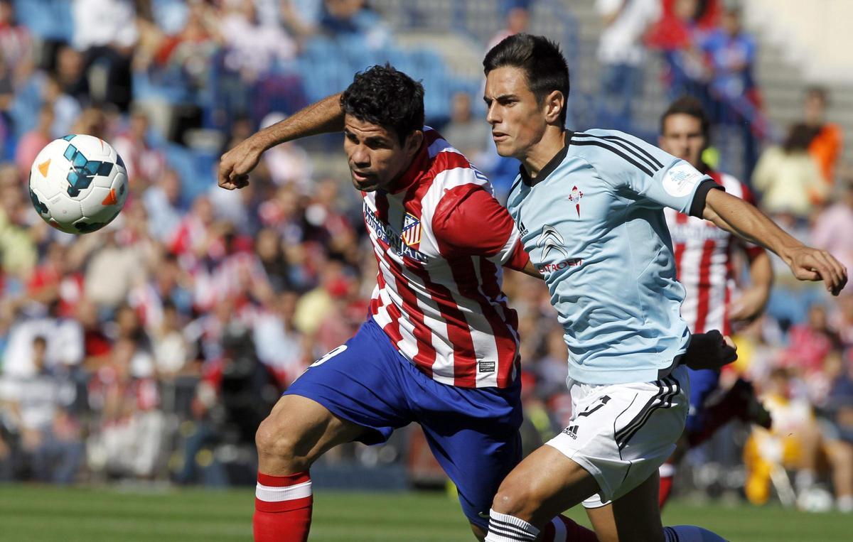 David Costas, ante Diego Costa en 2013.
