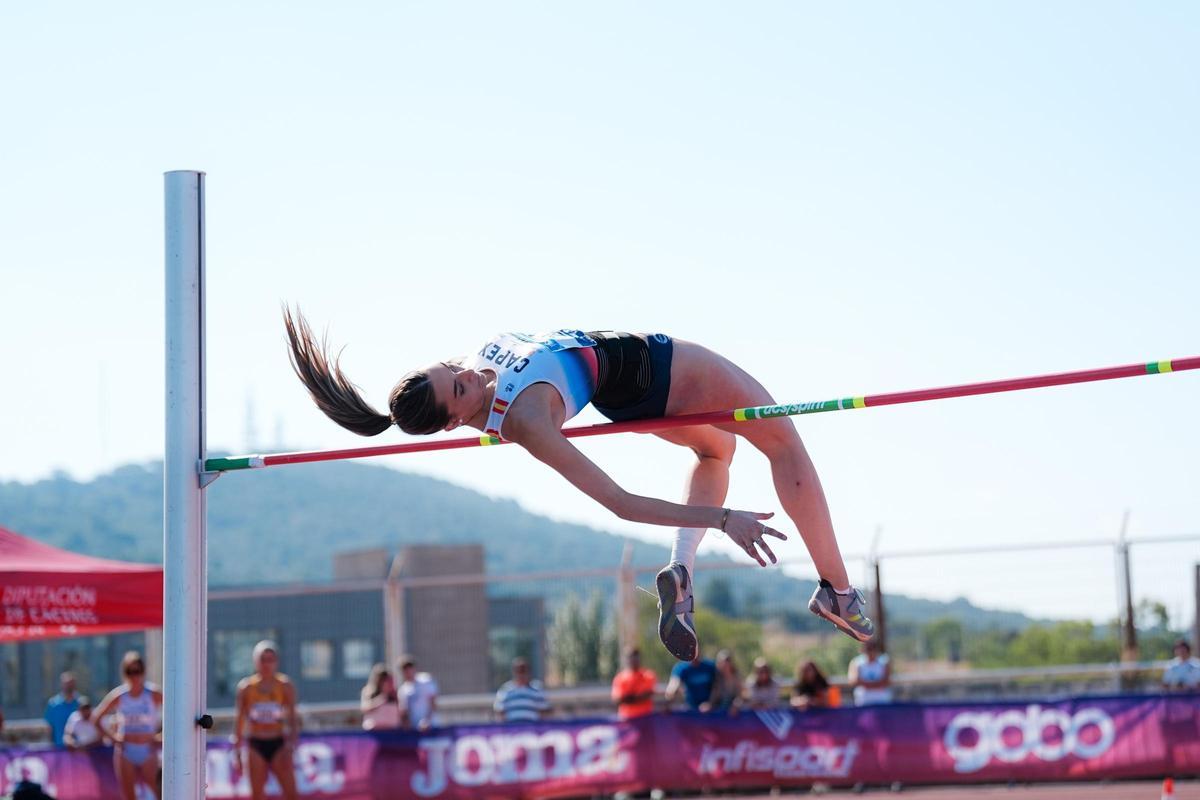 Paula López, atleta de Guadalajara que compite para el Capex, concluyó cuarta en salto de altura.