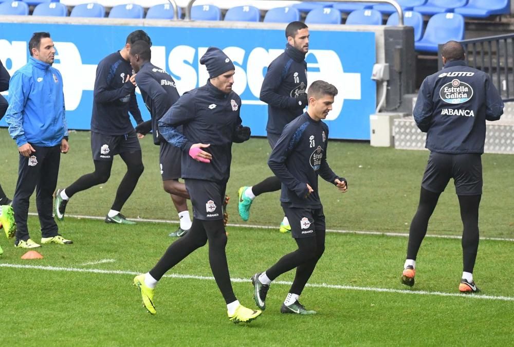 Entrenamiento en Riazor antes de Mendizorroza