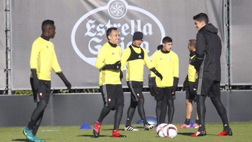 Entrenamiento del Celta en A Madroa. // José Lores