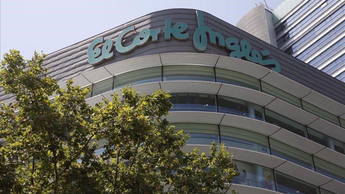 La facturación de El Corte Inglés en el primer semestre cayó el 41%