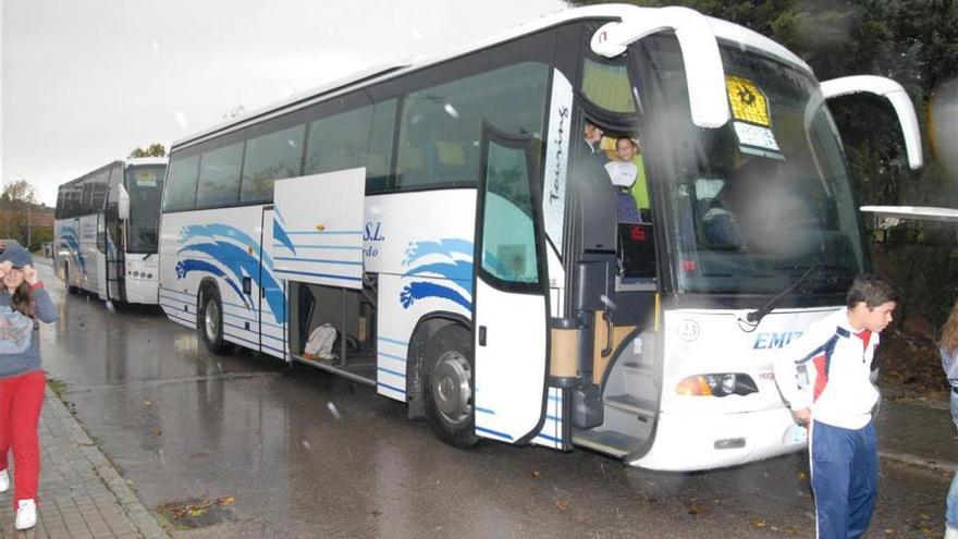 La Junta contrata el servicio de transporte escolar por importe de 80 millones