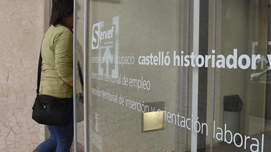 El paro baja en 754 personas en octubre en Castellón