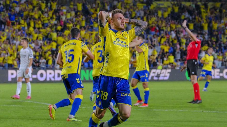 Mendizorroza para refrendar