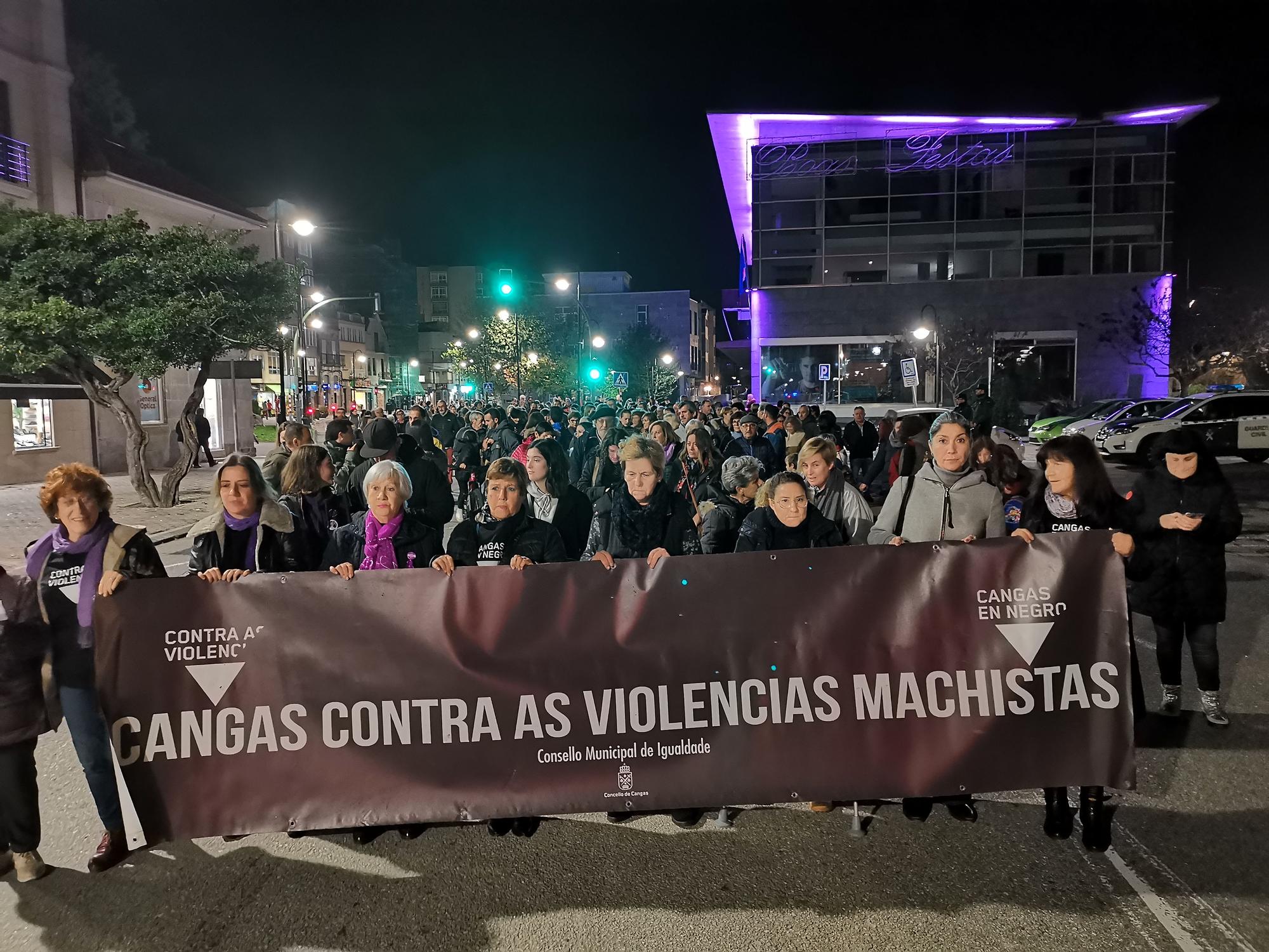 La celebración del Día Internacional contra las Violencias Machistas en Cangas