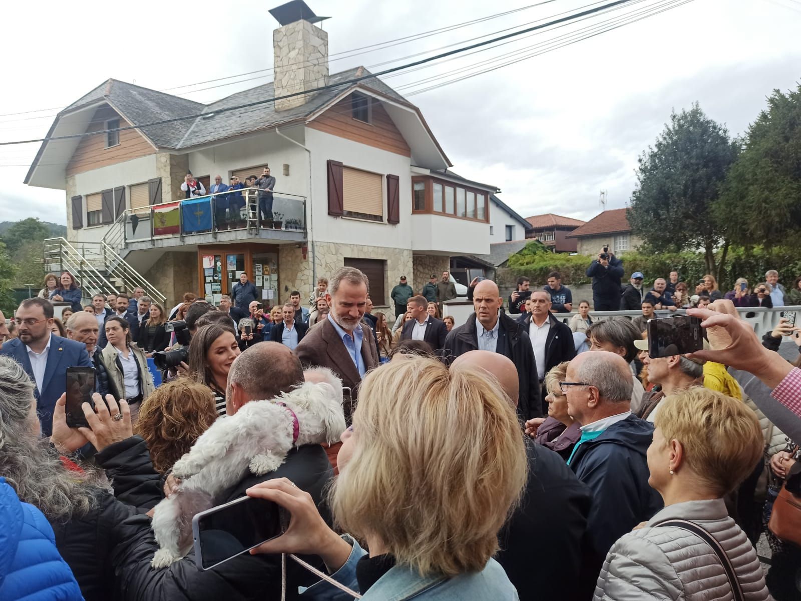 EN IMÁGENES: La Familia Real visita Cadavedo para hacer entrega del premio al Pueblo Ejemplar