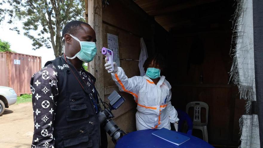 El brote de ébola en la RD del Congo desborda los mecanismos de rastreo: solo se hace seguimiento a 1 de cada 5 contactos identificados