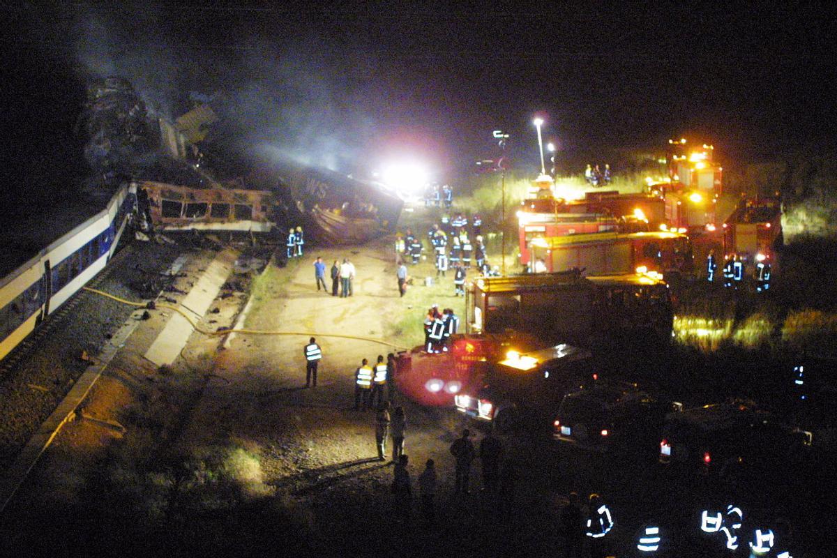 Las imágenes del trágico accidente ferroviario de Chinchilla que salpicó de lleno a la Región de Murcia