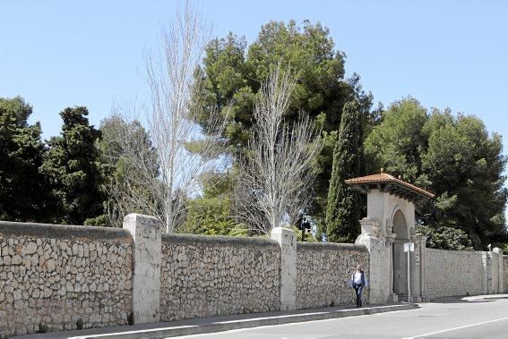 Lustwandeln wird zum Bürgerrecht. Die Gärten der königlichen Sommerresidenz in Palma öffnen erstmals für Besucher. Darüber freuen sich nicht nur Botanik-Fans, denn mit Skulpturen von Joan Miró kehr