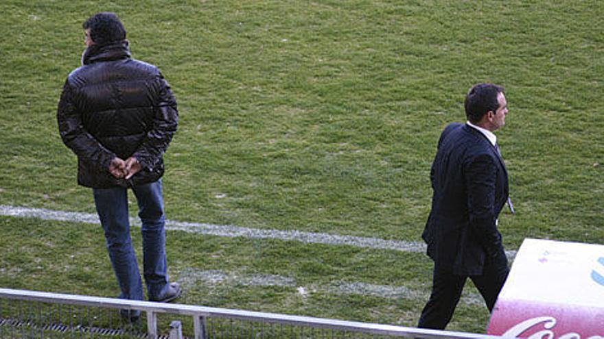 José María Casas y Beto, momentos antes de que diese comienzo el encuentro del domingo en «A Malata» ante el Racing de Ferrol.