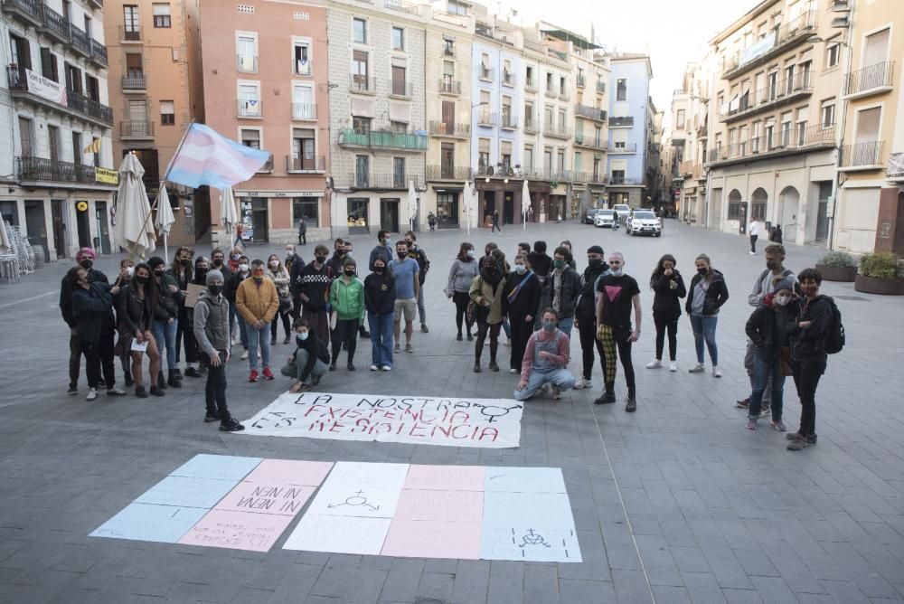 Concentració per defensar els drets dels transsexuals a Manresa