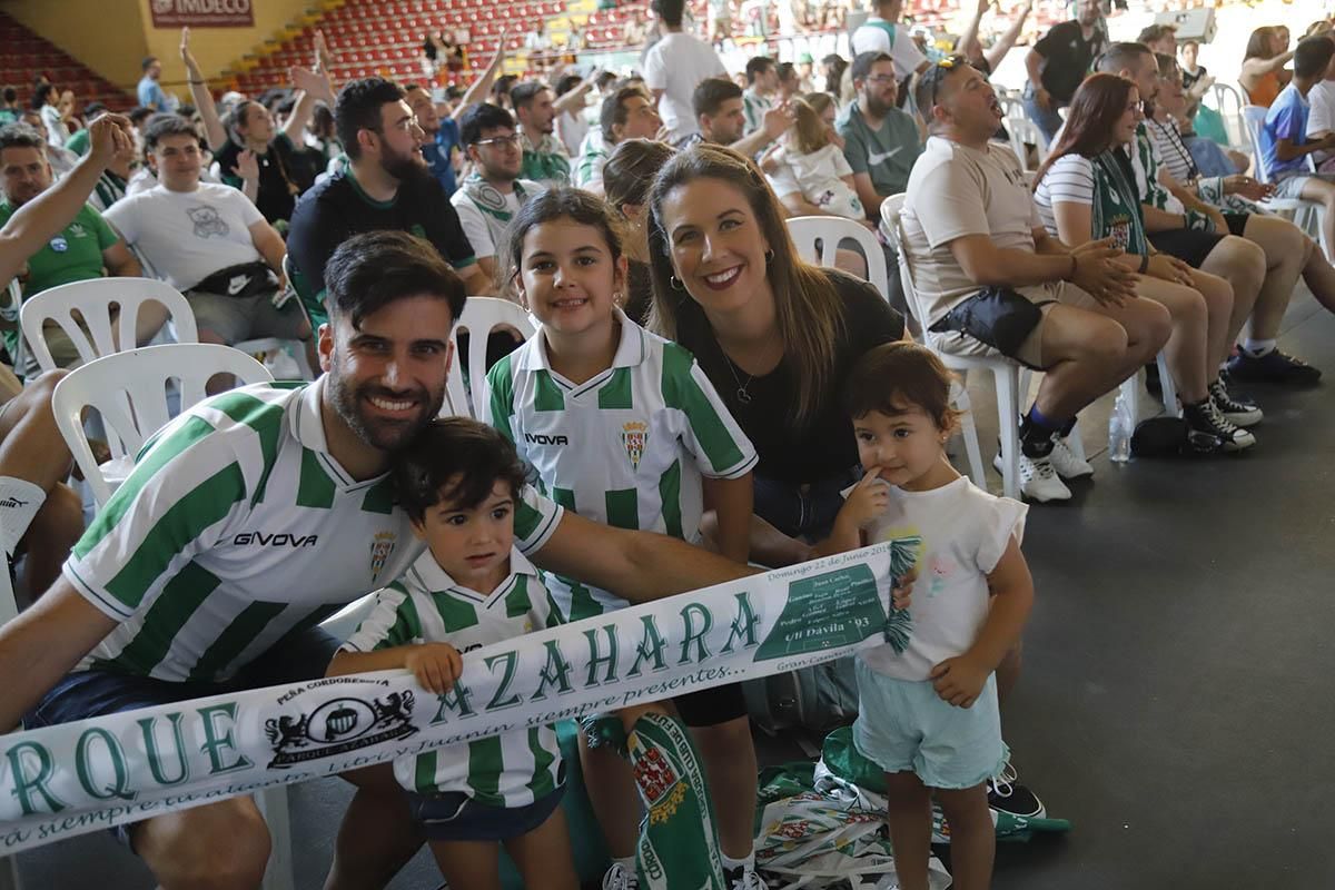 Play off de ascenso | La afición cordobesista en Vista Alegre, en imágenes