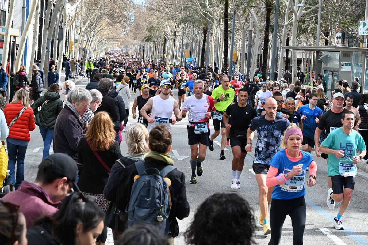 ¿Has participado en la Marató de Barcelona 2024? ¡Búscate en las fotos¡