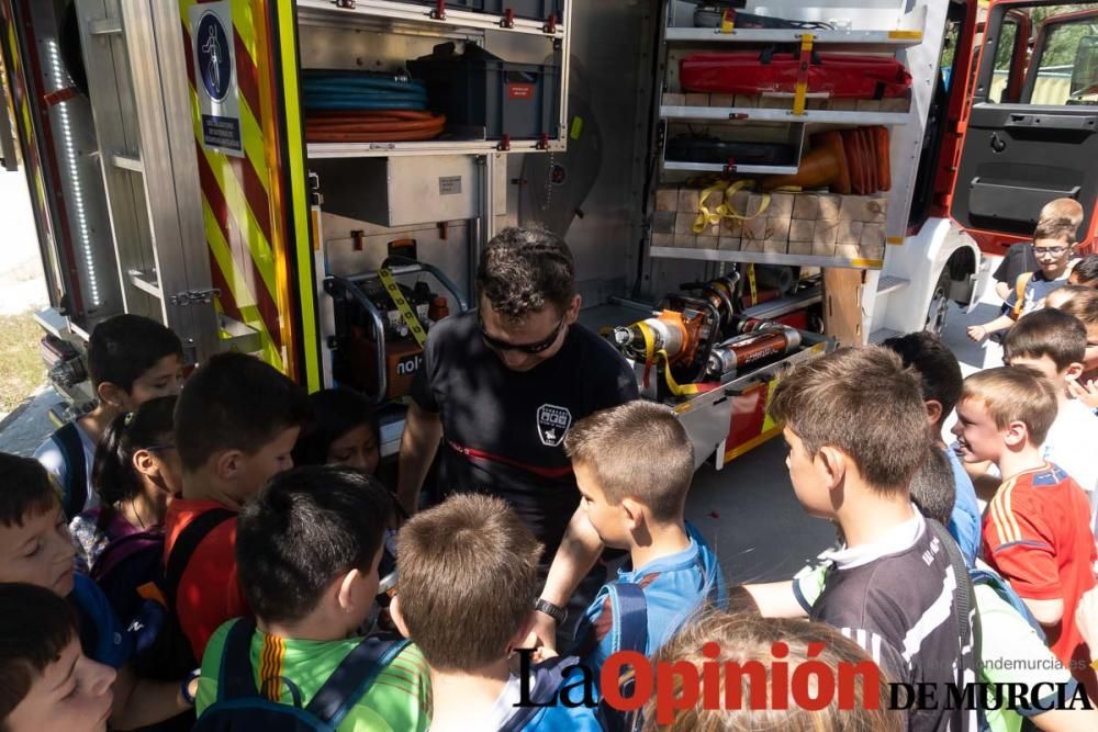 Escolares caravaqueños participan en una exhibició