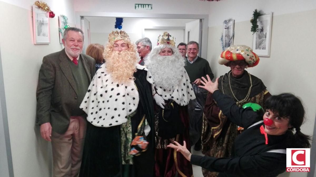 FOTOGALERÍA / Cabalgata de los Reyes Magos en Córdoba