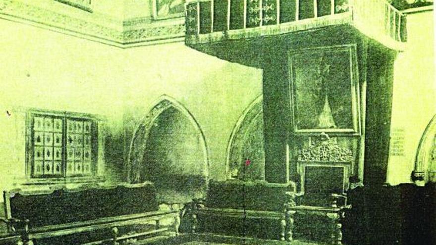 Sala capitular de la Catedral, sede de las reuniones de la Junta General, en una imagen tomada hacia 1900.