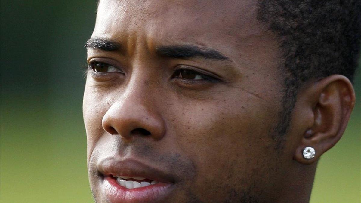 Robinho en el ojo de la tormenta