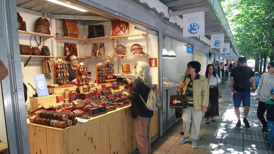 Artesanos de Ourense reivindican el valor de lo tradicional y la creatividad en la 29.ª edición de la Feria de Artesanía