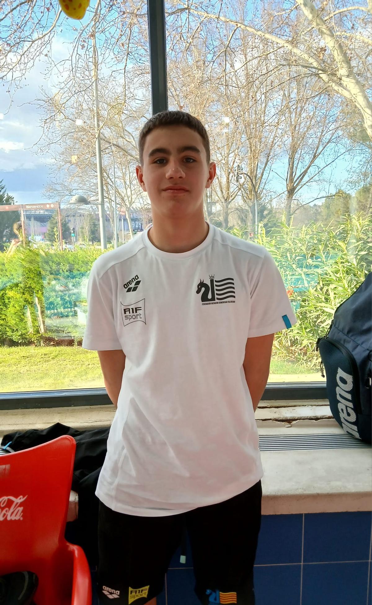 Ian Chus, del Natació Xàtiva, en el Campeonato de España Alevín.