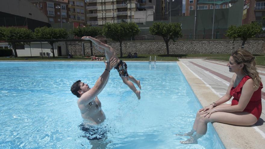 Usuaris de les piscines municipals de Berga