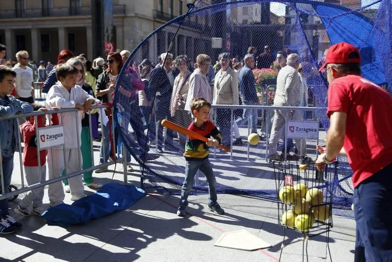 Fotogalería del 'Día del deporte' en la plaza del Pilar