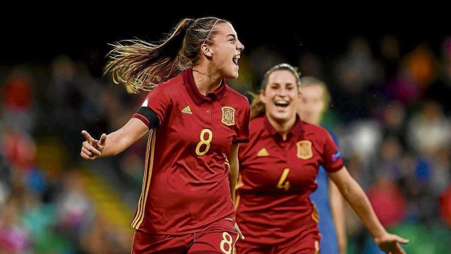 Patricia Guijarro celebra el gol que dio la victoria y el Europeo a la selección sub´19.