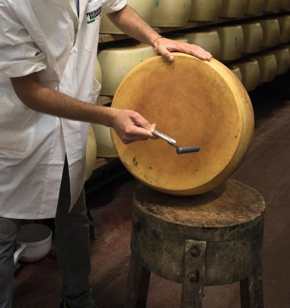 El singular queso parmigiano reggiano de Emilia-Romaña