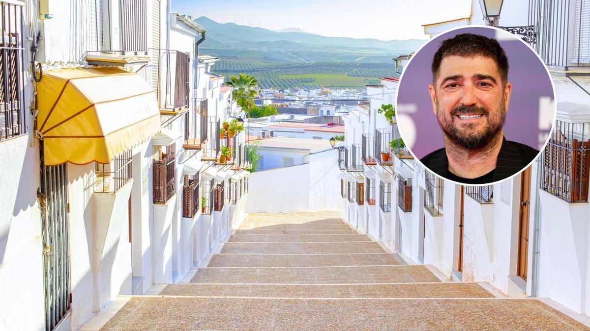 Un pequeño pueblo de Sevilla con la calle más bonita de España