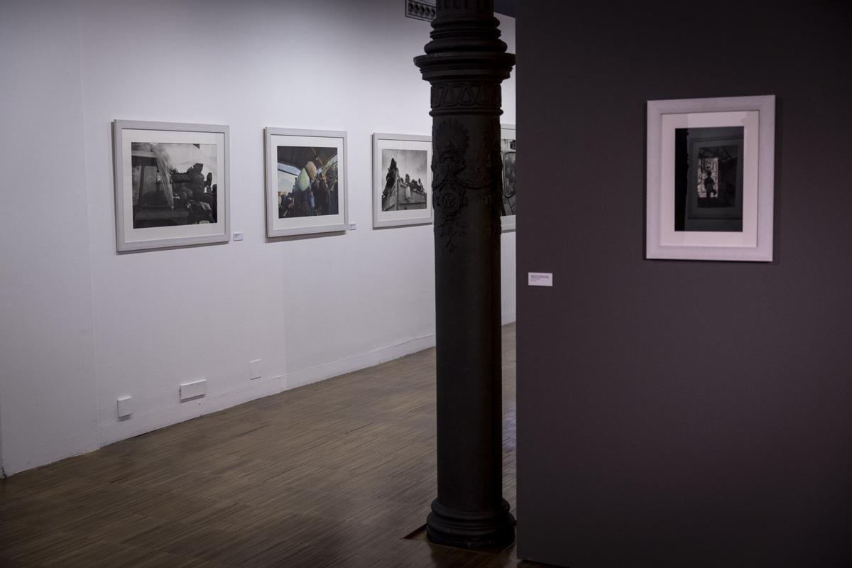 En imágenes | Exposición del reportero de guerra Gervasio Sánchez en el Paraninfo de Zaragoza