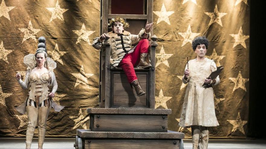 Teatro con la obra Calígula