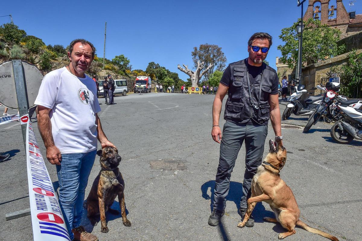 Unidad canina de la Policía Local, en el día del Puerto de Plasencia.