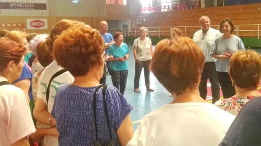 El Ayuntamiento pone en marcha un programa de empleabilidad en Palmeras, Moreras y distrito Sur