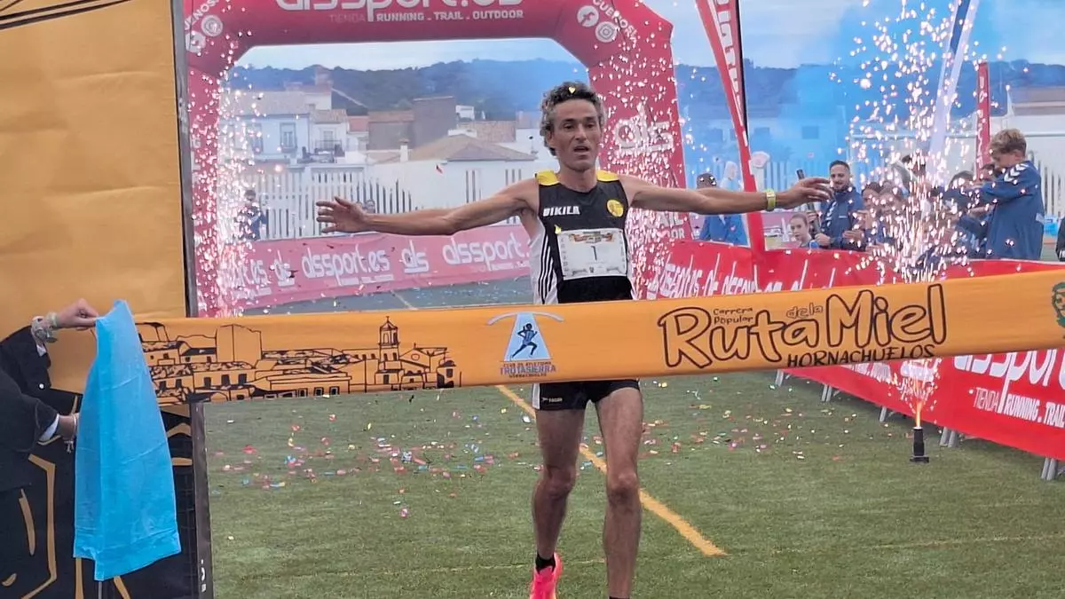 Irene Rancaño y Jesús España vencen en la Carrera Ruta de la Miel