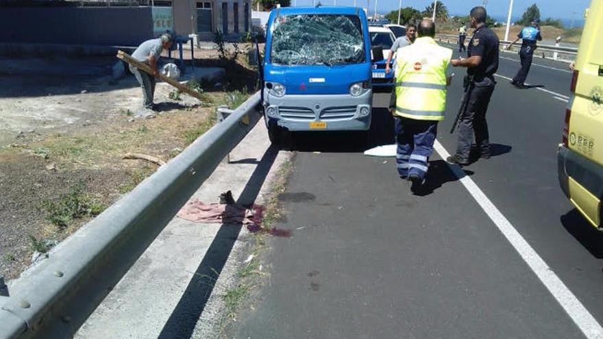 Un peatón sufre heridas graves al ser arrollado en Telde por un cuadriciclo