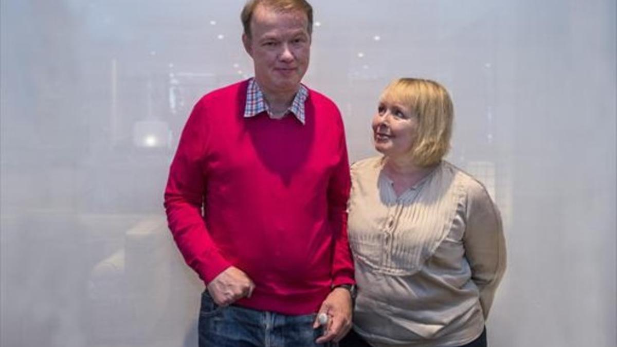 El músico Edwyn Collins y su esposa, Grace Maxwell, esta semana en Barcelona.