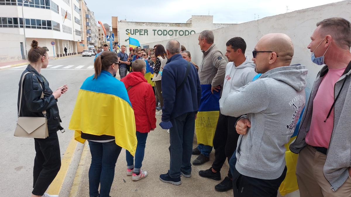 Ucranianos muestran su apoyo al compatriota agredido por rusos