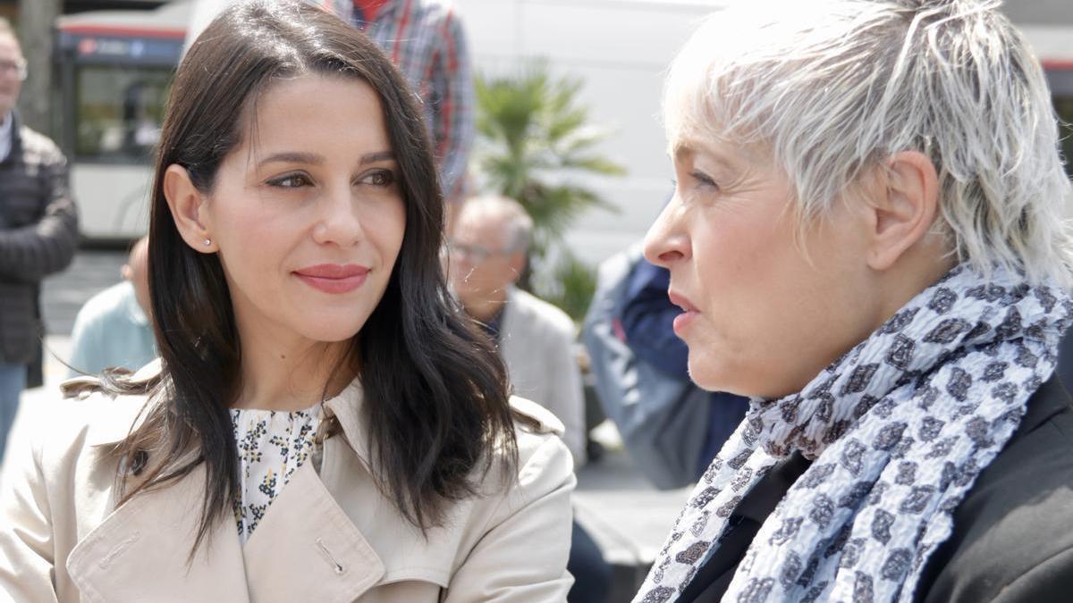 Inés Arrimadas y Anna Grau.