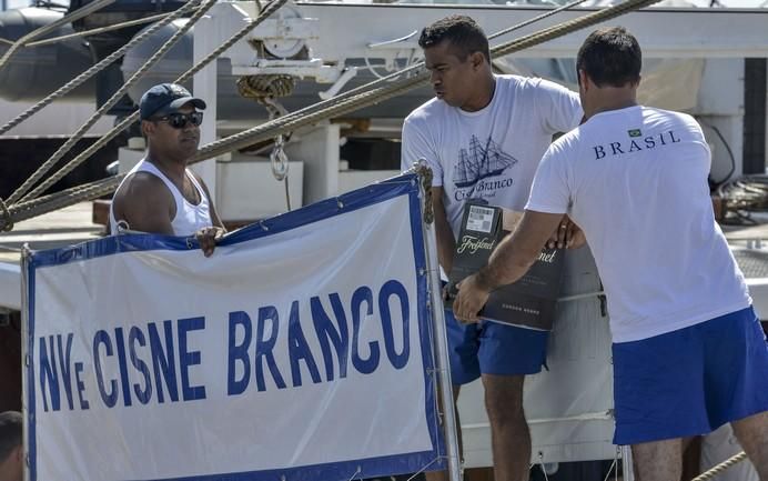 13/09/2017 LAS PALMAS DE GRAN CANARIA. Buque de la Armada de Brasil El Cisne Branco, en el Arsenal. FOTO: J. PÉREZ CURBELO