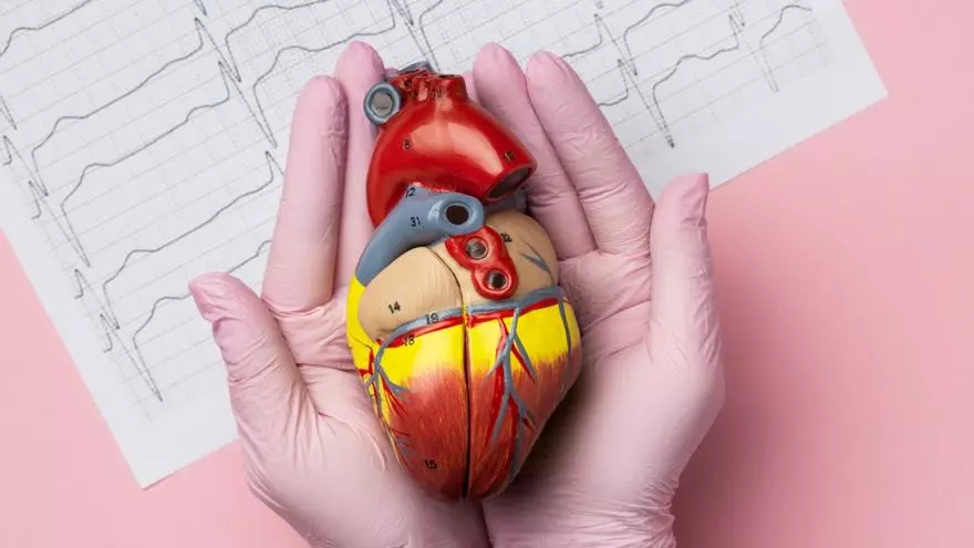 Qué hacer si sufres un infarto estando solo en casa: los pasos que debes seguir para salvar tu vida
