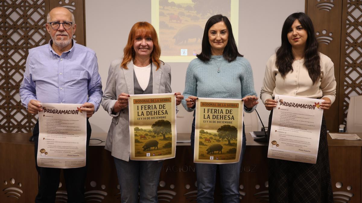 Presentación de la primera Feria de la Dehesa de Bodonal de la Sierra en la Diputación de Badajoz