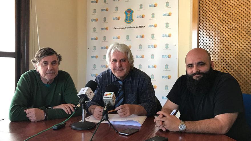 Rafael Gómez, Luis Peña y José Juan Aido, en el Ayuntamiento.