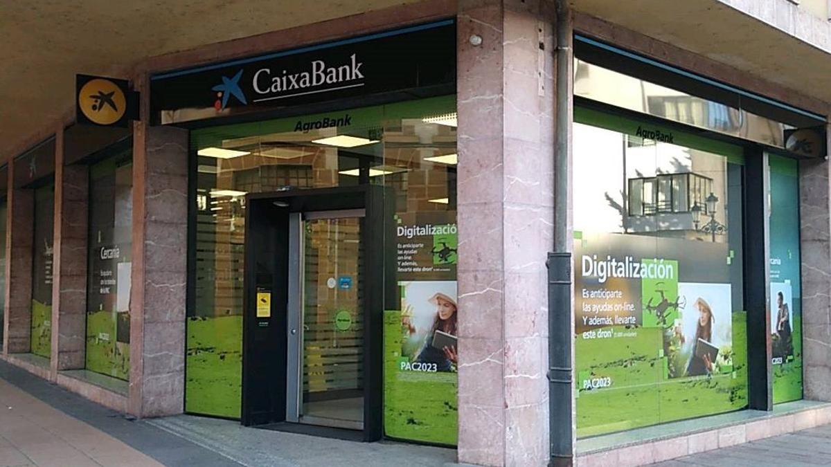 Oficina de Agrobank, una línea de negocio de Caixabank.