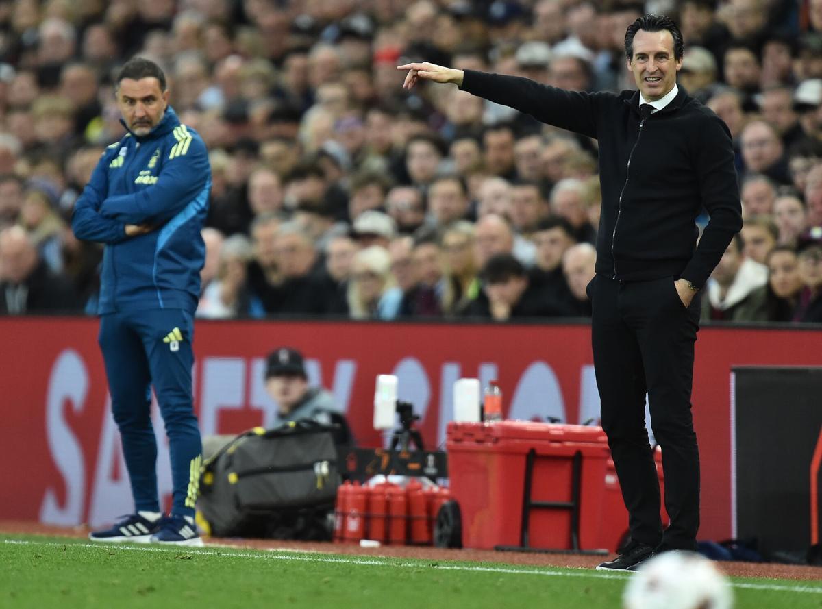 BRIMINGHAM (United Kingdom), 07/05/2026.- Aston Villa's manager Unai Emery gestures during the UEFA Europa League semi-finals 2nd leg match Aston Villa against Nottingham Forest, in Birmingham, Britain, 07 May 2026. (Reino Unido) EFE/EPA/PETER POWELL